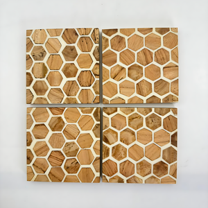 Juego de 4 Posavasos Cuadrados de Madera de Acacia Hechos a Mano, Posavasos Naturales Sostenibles con Acabado Elegante para el Hogar y Restaurantes - Product Image 5