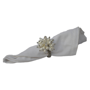 Rond de serviette en métal rond porte-anneau de serviette de table en or sur des événements exquis conception banquet fête dîner à la maison - Product Image 3