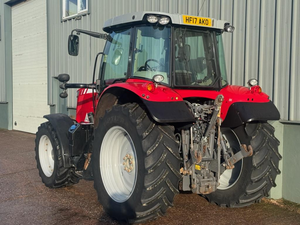 รถแทรกเตอร์ฟาร์ม 140 แรงม้า Massey Ferguson 6715S รถแทรกเตอร์การเกษตร 4 ล้อขับเคลื่อน ประสิทธิภาพสูง พร้อมห้องโดยสาร รถแทรกเตอร์มือสองสำหรับขาย - Product Image 5