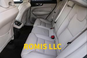 Volvo XC60 B5 Inscription Hybrid AWD Luxury SUV Edizione Premium 2026 Usato - Product Image 3