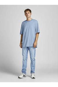 Camiseta de algodón polivinílico con cuello redondo bordado de longitud corta para hombre - Product Image 3