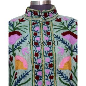 Veste en coton tricoté matelassée Suzani respirante pour femmes Broderie élégante Confortable Poche ouverte sur le devant Tendance Hiver - Product Image 3