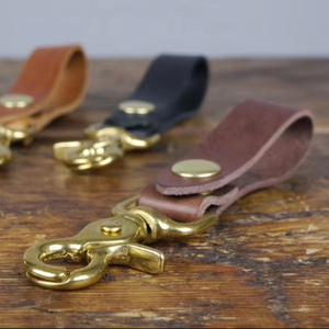 LLavero de cuero de lujo elegante personalizado con anillos Llavero grabado personalizado de moda de 2017 - Product Image 1