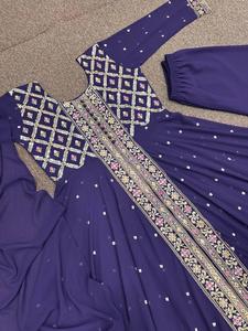 Belle Plazo Set Heavy Faux Georgette Avec Heavy 5mm Broderie Séquence Travail Avec Latkan Dori Micro Coton De Haute Qualité - Product Image 4