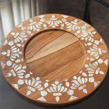 Plateau de service moderne en bois et nacre pour desserts au chocolat, idéal pour la maison de luxe et l'utilisation pendant le Ramadan - Product Image 4