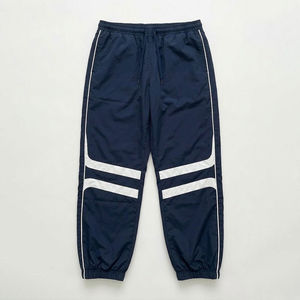 Conjunto Deportivo para Hombre 2 en 1, Impermeable, Azul Marino, con Estampado y Bloques de Color, Chaqueta con Capucha y Cremallera y Pantalones - Product Image 5