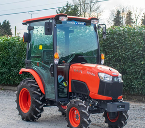 Compre el Nuevo Tractor Agrícola Compacto Kubota B2-261, Máquina Agrícola de Primera Calidad con Tracción en las 4 Ruedas y Motor de Alta Productividad en Venta - Product Image 1