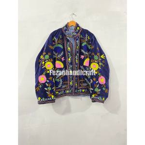 Veste d'hiver courte unisexe avec broderie en velours Suzani, manteau en gros avec doublure en coton pour les fêtes d'automne, veste pour femmes - Product Image 5
