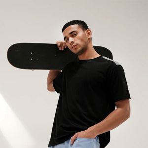 Short de sport 2 en 1 élégant et fonctionnel pour homme-Doublure de compression intégrée-Idéal pour l'entraînement et les vêtements décontractés - Product Image 2