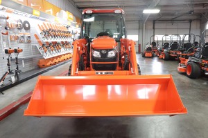 รถแทรกเตอร์ล้อแดง 4WD อเนกประสงค์สำหรับงานเกษตร พร้อมบุ้งกี๋หน้า - Product Image 6
