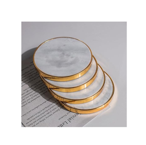 Posavasos de mármol blanco, juegos de posavasos con incrustaciones de latón para escritorio, juegos de posavasos con incrustaciones de latón y piedra blanca con borde de latón - Product Image 1