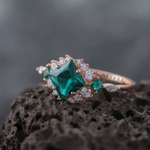 6 mm princesa corte laboratorio cultivado Esmeralda 10K anillo de oro sólido princesa forma verde esmeralda anillo hecho a mano Tono de Metal personalizado/pureza - Product Image 3