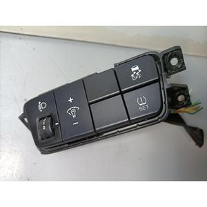 COMMUTATEUR DE COMMANDE KIA Stonic LUMIÈRES Série 84757-H8AA0 (17>) - Product Image 1