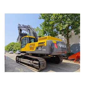 Excavadora Volvo EC3800 disponible en excelentes condiciones, totalmente revisada, con pocas horas de uso, lista para trabajos de construcción pesada y excavación. - Product Image 2