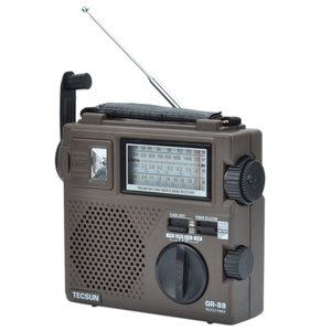 Radio Solar AM/FM Mundial de Manivela de Plástico GR-88 con Pantalla LCD, Linterna LED y Reproductor MP3 - Product Image 3