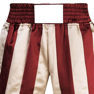Pantalones Cortos de Kickboxing MMA para Hombre con Estampado por Sublimación - Colores Personalizados y Opción de Logotipo Frontal, Ligeros, Servicio OEM, Venta al por Mayor - Product Image 3