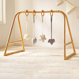 Gymnase d'activités en rotin naturel très vendu pour les nouveau-nés, bon prix, gymnase d'activités en bambou pour bébé et jouets - Product Image 1