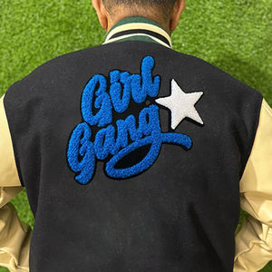 Veste bomber de style baseball tendance et à la mode pour hommes, imperméable, respirante, fermeture à boutons en corne, décontractée, devant - Product Image 4