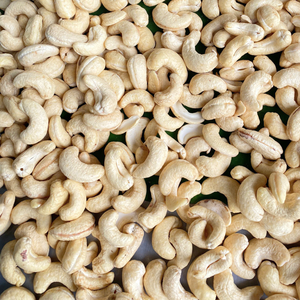 Offre Spéciale 2023 noix de cajou crues W320 noix de cajou crues biologiques Santigo Viet Nam Reday à expédier - Product Image 1