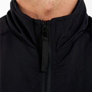 Veste technique haute performance pour homme avec tissu imperméable et respirant pour les aventures en plein air - Product Image 6