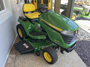 2026 Johnn Deer X570 24HP Lawn Tractor 54 Inch Riding Mower Garden Tractor with Hydrostatic Transmission for Sale - Product Image 2
