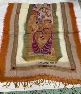 ขนสัตว์ออกแบบผ้าพันคอกิริยาผ้าคลุมไหล่ขโมยแฟชั่นผ้าพันคอฤดูหนาวทําด้วยผ้าขนสัตว์ผ้าพันคอฤดูหนาวอินเทรนด์ผู้หญิงผ้าพันคอจากอินเดีย - Product Image 1