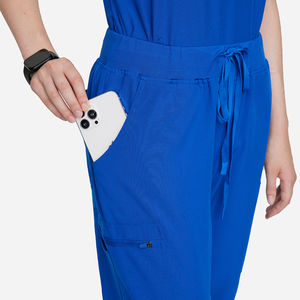 Vente en gros de nouveaux uniformes d'hôpital de soins infirmiers ensembles de gommage pour femmes haut pour femmes avec personnalisation - Product Image 4