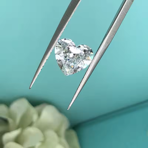 Diamant de laboratoire cultivé en forme de cœur 3x3mm-6x6mm E VS1, certifié pour la fabrication de bijoux D'VINS JEWELS - Product Image 4