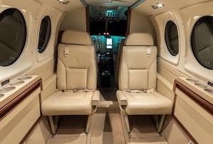 เครื่องบินบีชคราฟท์ คิงแอร์ เอฟ90 ปี 1981 มือสอง สภาพดี นำเข้าจากสหรัฐอเมริกา - Product Image 3