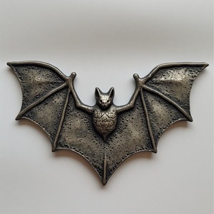 Estatuilla de calabaza de aluminio hecha a mano, acabado artístico de pátina, detalles pulidos que mejoran la temporada de Halloween refinada - Product Image 6