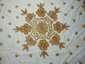 High Selling New Design Golden Net Fabric Handmade Beads Embroidery Dining Table Cover Wholesale Decorative Beaded <b>Tablecloth</b> - Product Image 2