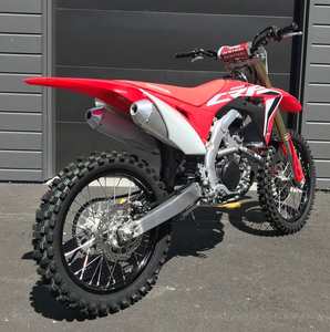 NUEVA Honda CRF 250R 2024 Original de la UE con Escape Doble 250 - Product Image 2