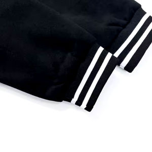 Chaqueta Bomber Varsity de béisbol para hombre personalizada al por mayor con logotipo frontal de cuello levantado a prueba de viento, impermeable, respetuosa con el medio ambiente - Product Image 4