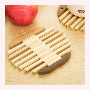 Plateau décoratif polyvalent en bois avec couvercle Pièce artisanale de qualité supérieure pour la maison et la cuisine élégantes - Product Image 3