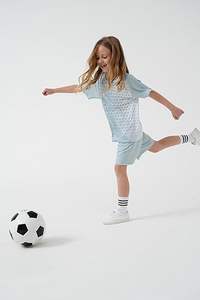 Ensemble de maillots de football pour enfants OEM pour filles Cadeau doux pour les petits athlètes de 2 à 14 ans Tenues de football pour garçons Styles de chemises - Product Image 6