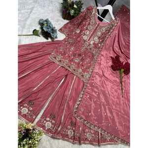 Nouvelle collection de Salwar Kameez haut-pantalon et dupatta, prêts à porter, avec broderies et sequins lourds, RADHE EXPORT, pour les fêtes. - Product Image 1