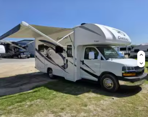 รถบ้านมือสองปี 2025 Thor Motor C-Coach Class C RV รุ่น CHATEAU 22E สำหรับตั้งแคมป์ - Product Image 2