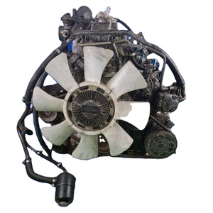 Moteur diesel normal 4M40 - Product Image 1