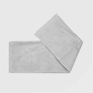 Toalla Deportiva Ultra Dry 4070 Gris Claro - Product Image 1