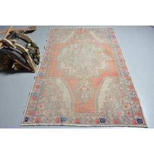 Alfombra turca vintage de 4,5x7,1 pies, beige, naranja, área grande, retales de lana, diseño rectangular abstracto para pasillo, Alfombra de látex para habitación - Product Image 1