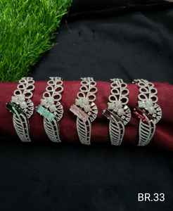 AMERICAN DIAMOND CUBIC ZIRCON ESTILO CLÁSICO Y PULSERAS DE DIAMANTES ARTIFICADOS Y CHAPADO EN PLATA PARA MUJER REGALO DE JOYERÍA DE BODA - Product Image 2