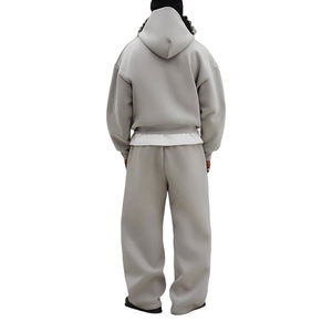 Sweat à capuche et jogging en coton avec logo personnalisé de haute qualité Ensemble survêtements de luxe unisexe de qualité supérieure Survêtements à broderie pour hommes - Product Image 4
