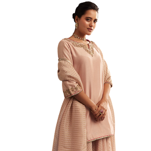 Blush Pink Chanderi Kurta Palazzo Conjunto con Organza Dupatta Venta al por mayor Mujeres Ropa étnica OEM Ropa Proveedor de fábrica Traje - Product Image 3