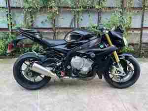 Motocicletas Deportivas B-M-W S 1000 R de Venta Rápida, Usadas, sin Escobillas - Product Image 6