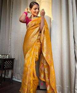 DISEÑADOR LICHI SEDA JACQUARD TRABAJO SAREE CON BLUSA NO SITIADA ROPA DE BODA PRECIO AL POR MAYOR ROPA ÉTNICA - Product Image 4