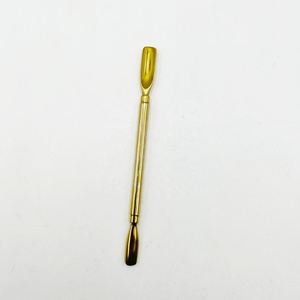 Pousse-cuticules double face en acier inoxydable de qualité chirurgicale, doré, de haute qualité, pour une coupe précise des cuticules - Product Image 5