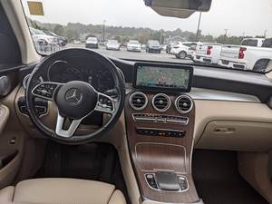 Mercedes-Benz GLC 300 AWD 4MATIC Turbo Premium d'occasion propre, année 2020 - Product Image 4