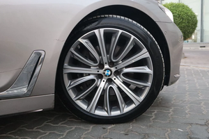 BMW Serie 7 Sedán 2017 2018 - Product Image 3