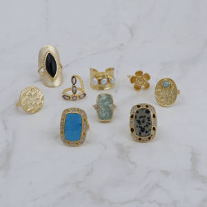 Elegante forma de marquesa anillo de piedras preciosas de Latón chapado en oro piedra natal de junio con diseño de hoja de piedra lunar arcoíris anillos de bisel de moda - Product Image 4