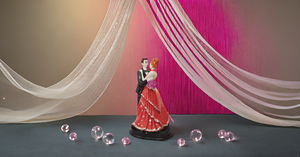 Modern Style Handmade Resin Couple Statues Home Decor Living Room Bookshelf Figurines for Wedding Birthday Diwali Gifts - Product Image 6